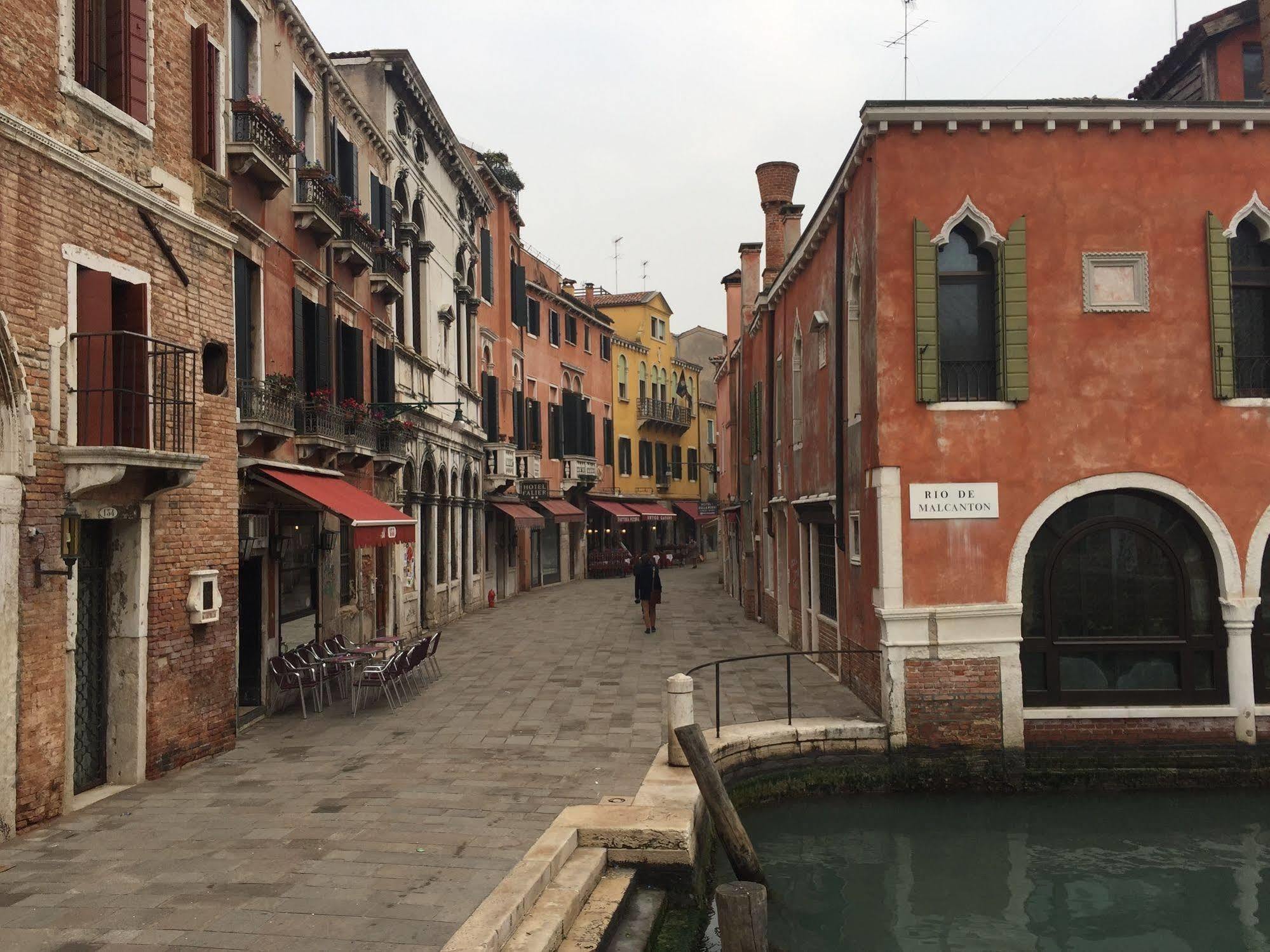 Venice Resorts Luaran gambar
