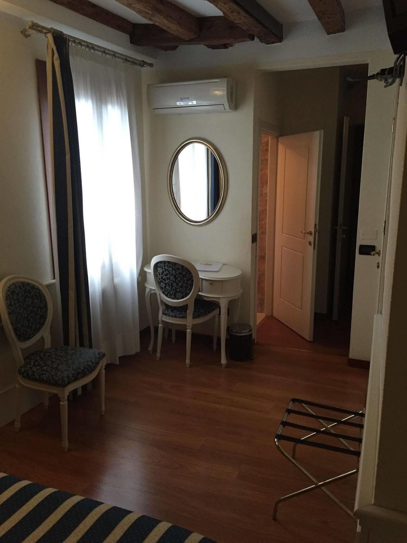 Venice Resorts Luaran gambar