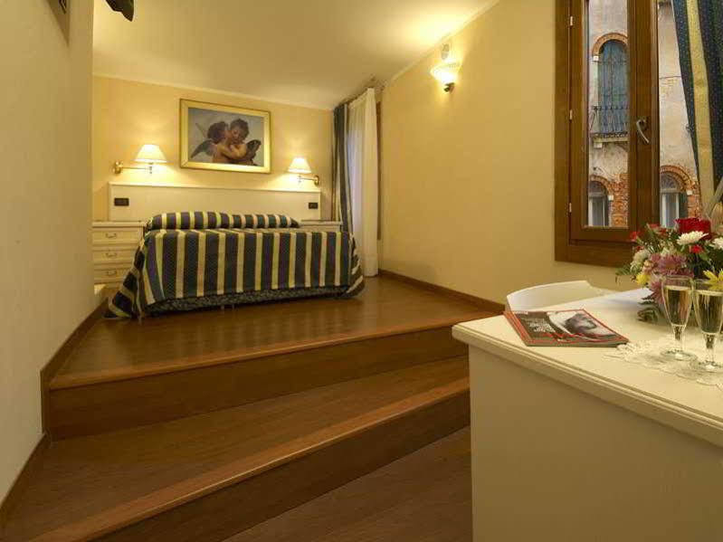 Venice Resorts Luaran gambar