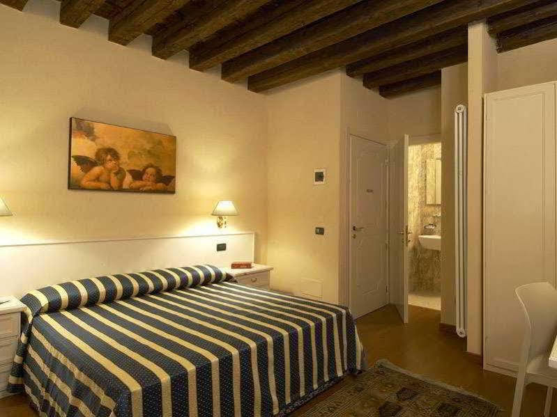 Venice Resorts Luaran gambar